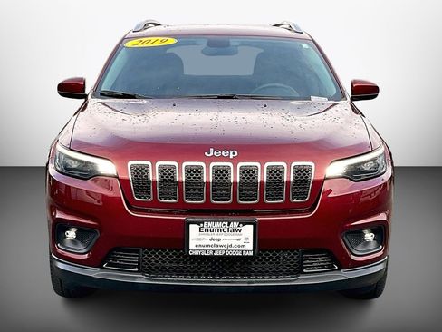 Certified 2019 Jeep Cherokee Latitude w/ Popular Appearance Group image 3