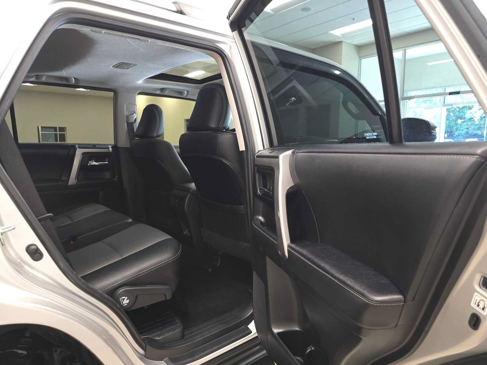 Certified 2021 Toyota 4Runner SR5 Premium w/ Moonroof Package AWD/4WD image 27