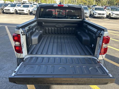 New 2025 Ford Maverick Lariat w/ Black Appearance Package image 7