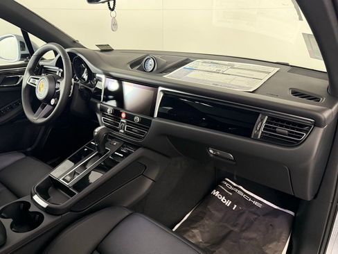New 2026 Porsche Macan S image 19