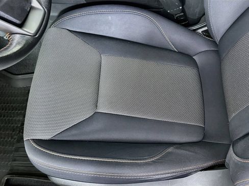 Used 2019 Subaru Crosstrek 2.0i Premium w/ Eyesight System AWD/4WD image 18