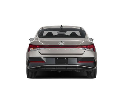 Used 2025 Hyundai Elantra SEL FWD image 5