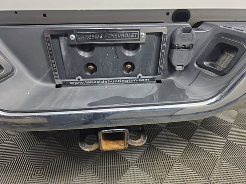 Used 2017 RAM 2500 Tradesman w/ Chrome Appearance Group image 32