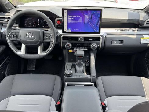 Used 2026 Toyota Tacoma TRD Off-Road w/ TRD Off Road Upgrade Package AWD/4WD image 2