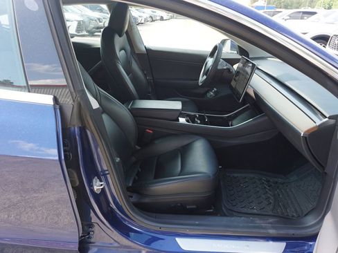 Used 2019 Tesla Model 3 Standard Range RWD image 22