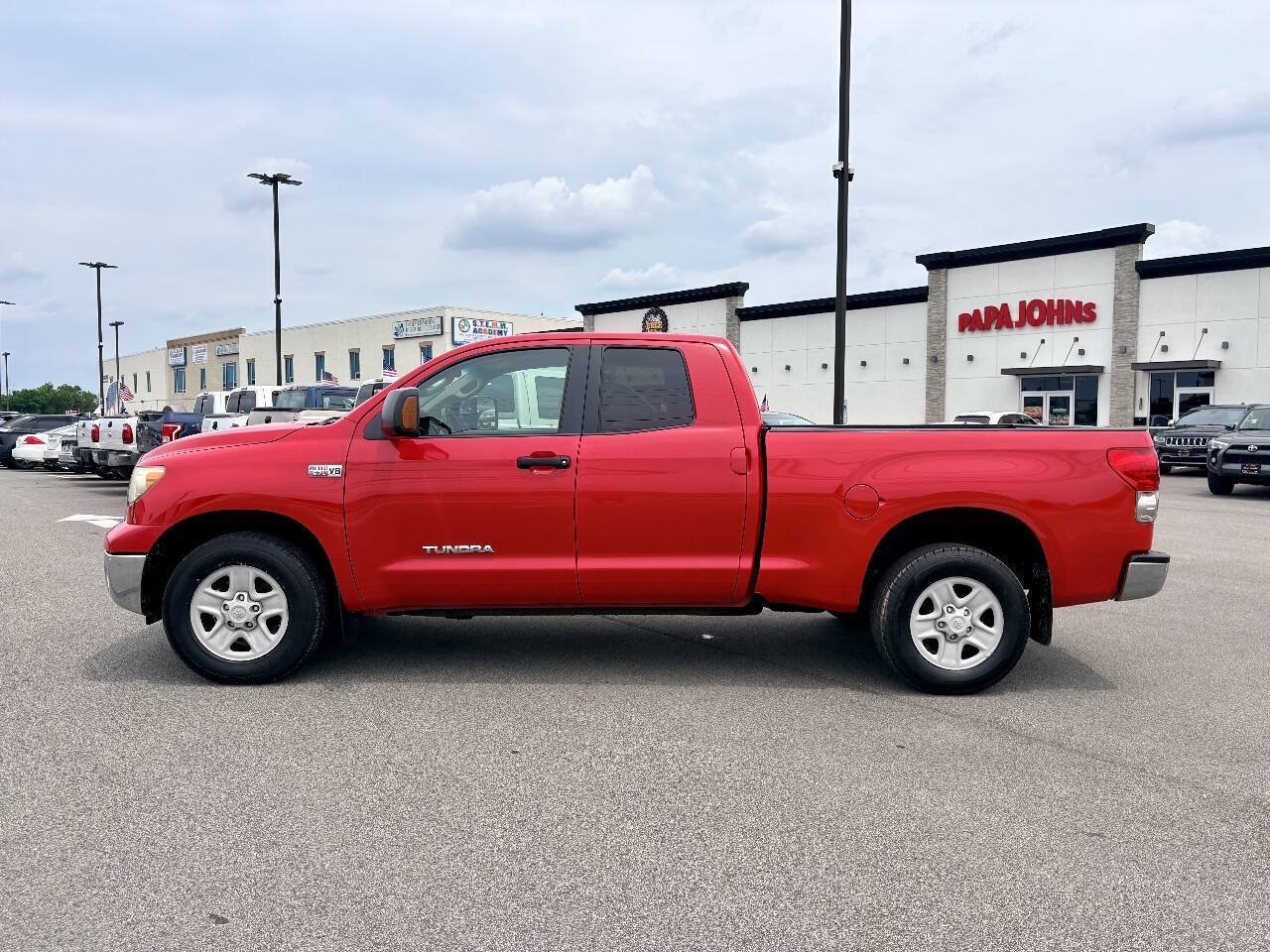 Used 2008 Toyota Tundra 4x4 Double Cab w/ Tow Pkg image 3