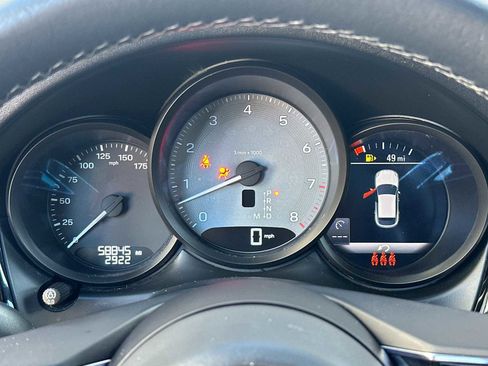 Certified 2022 Porsche Macan S image 26