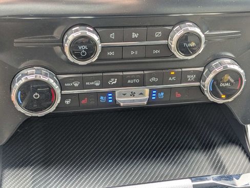 Used 2022 Ford F150 Limited AWD/4WD image 24