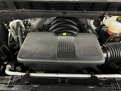 Used 2023 Chevrolet Silverado 1500 LT image 32