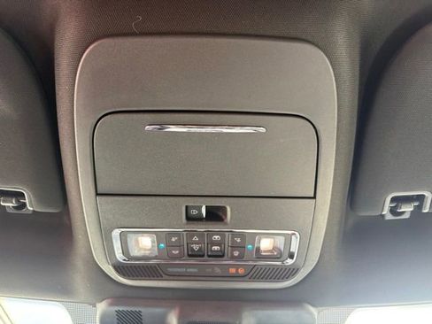 Used 2025 Ford F250 Platinum AWD/4WD image 28