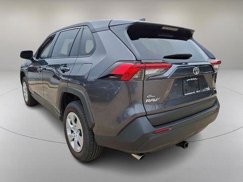 Used 2024 Toyota RAV4 LE AWD/4WD image 7