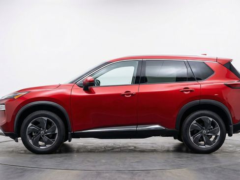 Used 2025 Nissan Rogue SV AWD/4WD image 5