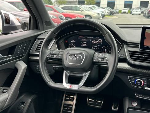 Used 2018 Audi SQ5 Premium Plus w/ S Sport Package AWD/4WD image 18