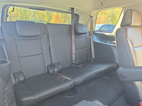 Used 2019 GMC Yukon SLT image 12