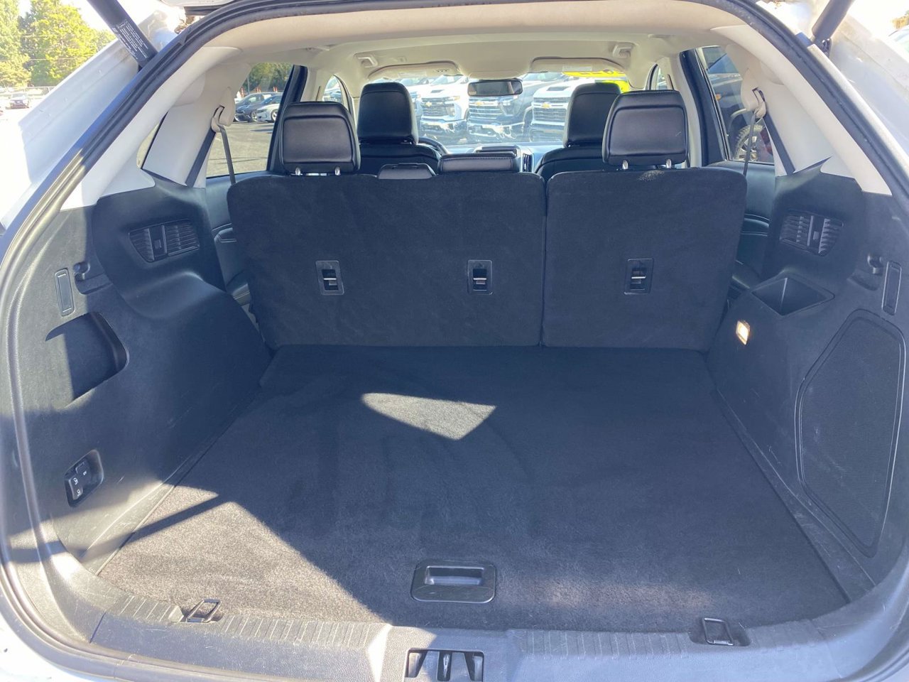 Used 2022 Ford Edge Titanium AWD/4WD image 18