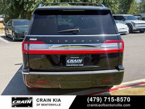 Used 2018 Lincoln Navigator L Reserve AWD/4WD image 6