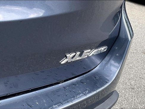 Used 2018 Toyota Highlander XLE AWD/4WD image 8