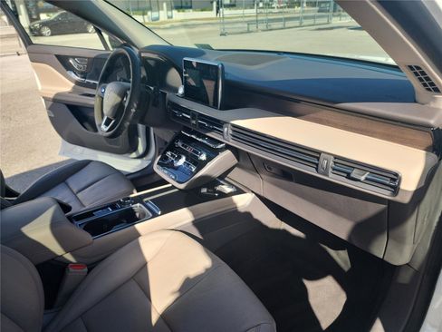 Used 2022 Lincoln Corsair Reserve w/ Equipment Group 201A image 25