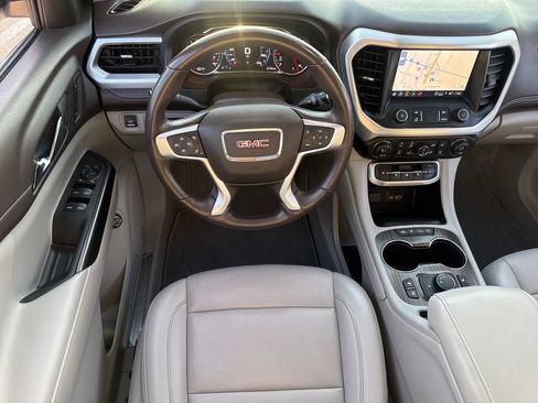 Used 2021 GMC Acadia SLT w/ Technology Package FWD image 15