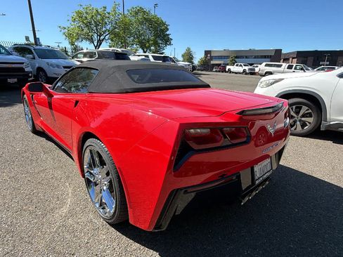 Used 2018 Chevrolet Corvette Stingray Convertible w/ 3LT Preferred Equipment Group RWD image 7