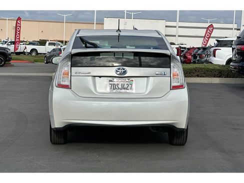 Used 2014 Toyota Prius Prime Plug-In Hybrid FWD image 5