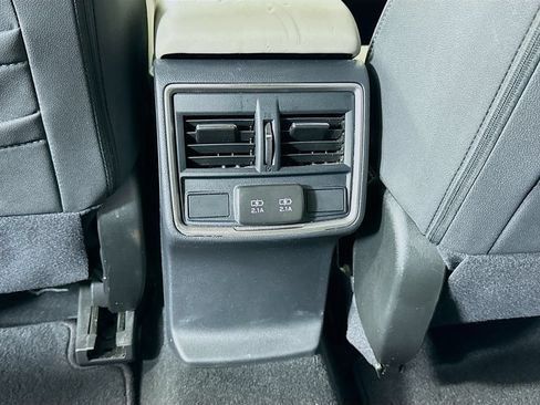 Used 2023 Subaru Forester Premium AWD/4WD image 25
