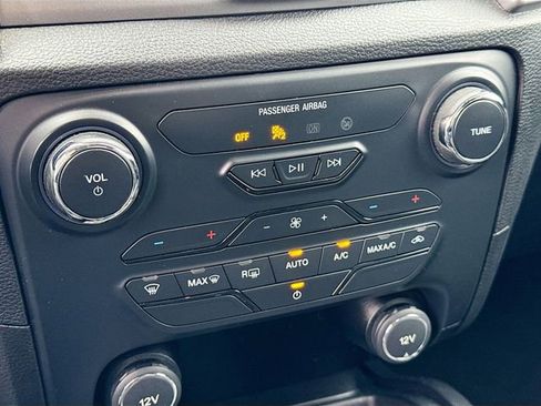 Certified 2020 Ford Ranger XLT w/ Equipment Group 301A Mid image 17