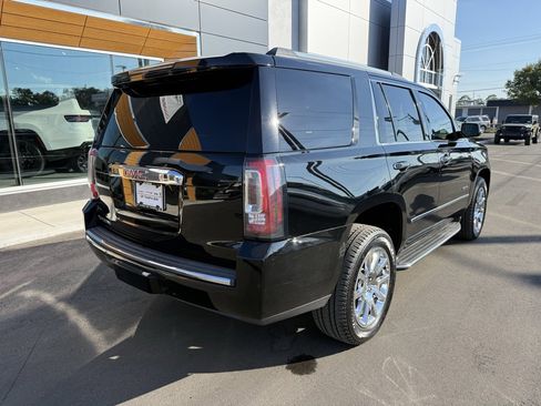 Used 2018 GMC Yukon Denali image 6