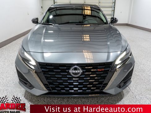 Used 2025 Nissan Altima 2.5 SR image 7