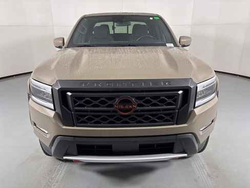 Used 2024 Nissan Frontier Pro-X image 3