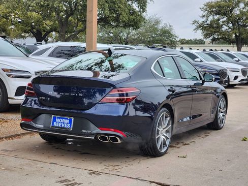Used 2023 Genesis G70 2.0T image 5