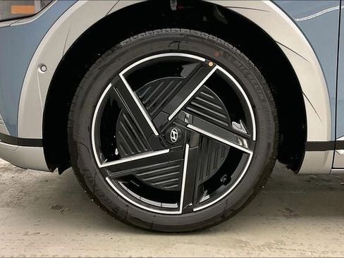 New 2026 Hyundai Ioniq 5 Limited image 15