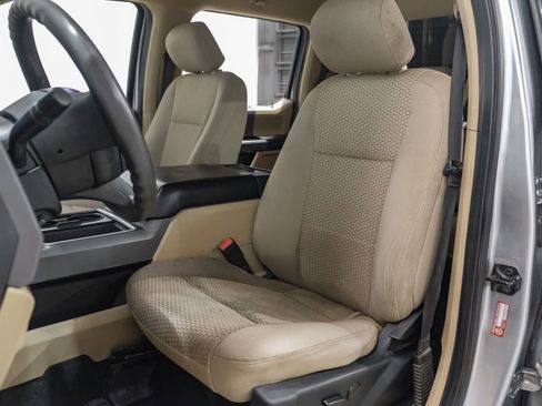 Used 2021 Ford F350 XLT w/ XLT Premium Package image 29