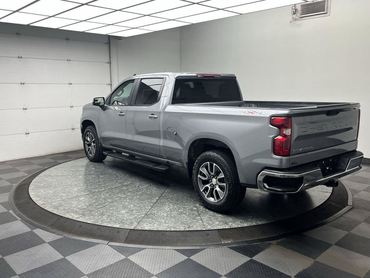 Certified 2023 Chevrolet Silverado 1500 LT AWD/4WD image 2