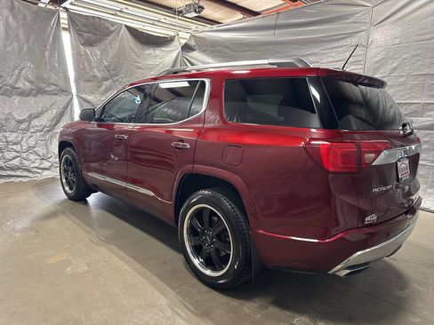 Used 2017 GMC Acadia Denali w/ Technology Package AWD/4WD image 3