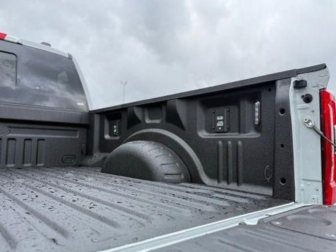 New 2026 Ford F250 Lariat w/ Black Appearance Package image 8