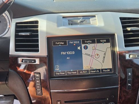 Used 2011 Cadillac Escalade 2WD image 20