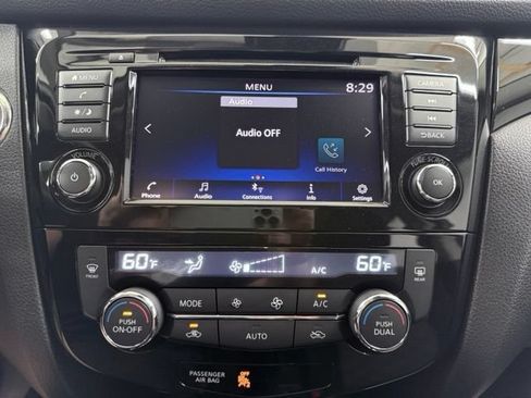 Used 2019 Nissan Rogue Sport SV FWD image 27