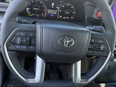 New 2025 Toyota Tacoma TRD Off-Road image 17