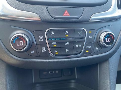 Used 2019 Chevrolet Equinox LT AWD/4WD image 33