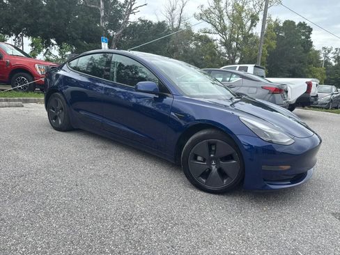 Used 2023 Tesla Model 3 Standard Range RWD image 8