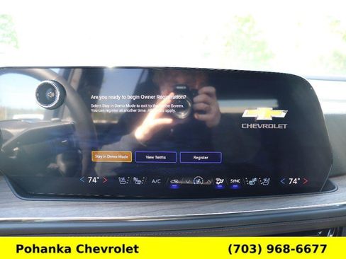New 2026 Chevrolet Suburban High Country AWD/4WD image 16