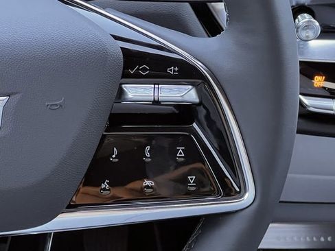 New 2026 Cadillac Lyriq Signature Luxury w/ LPO, Floor Liner Package image 13