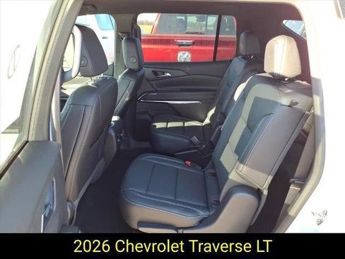 New 2026 Chevrolet Traverse LT image 12