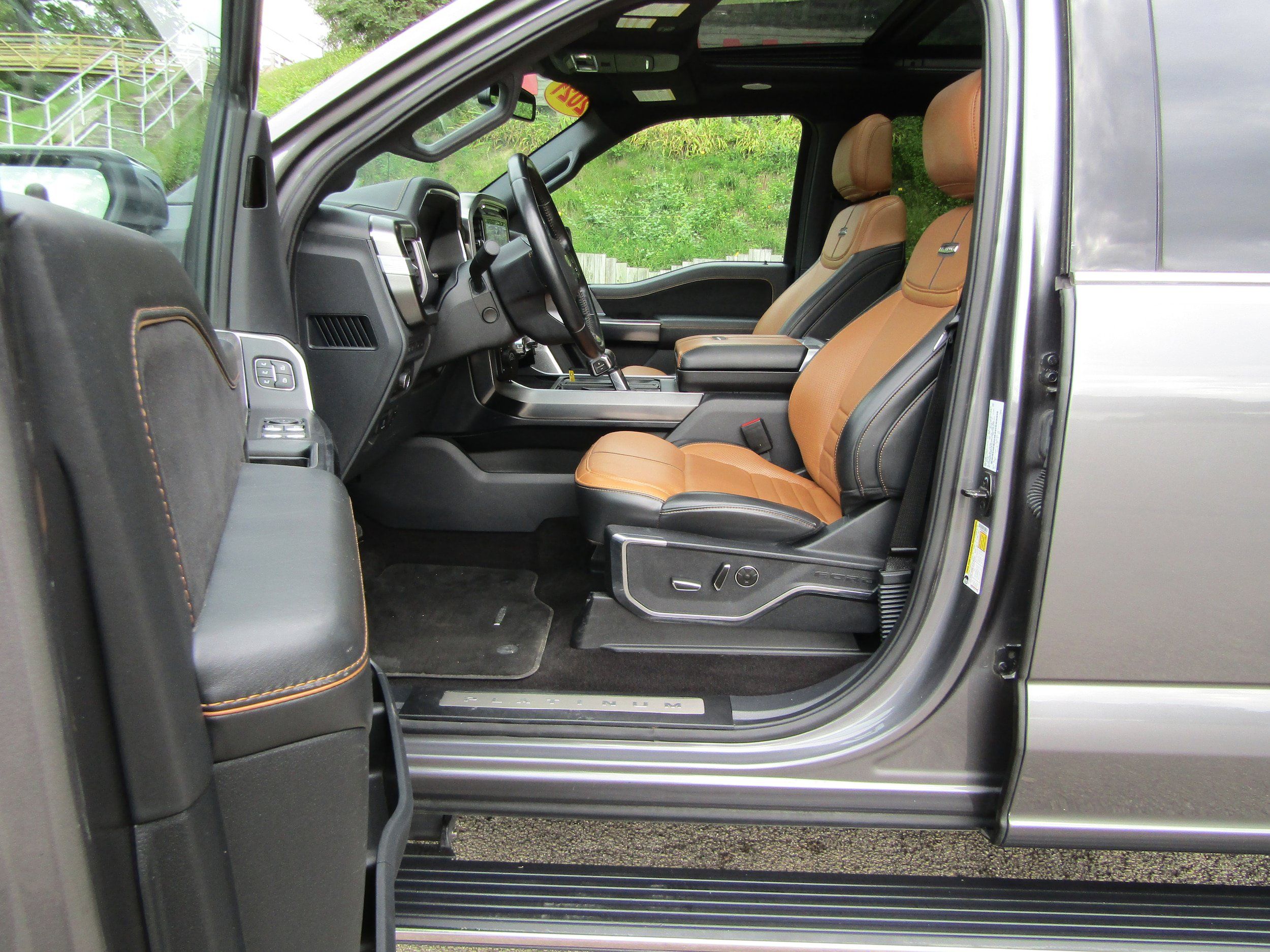 Used 2021 Ford F150 Platinum w/ Equipment Group 701A High AWD/4WD image 16