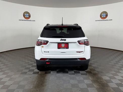 Used 2025 Jeep Compass Trailhawk AWD/4WD image 20