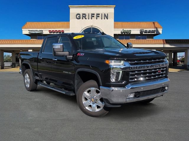 Used 2022 Chevrolet Silverado 2500 LTZ w/ LTZ Plus Package AWD/4WD image 1