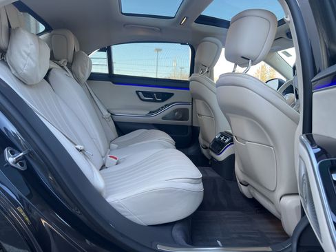 Used 2022 Mercedes-Benz S 580 4MATIC Sedan image 32