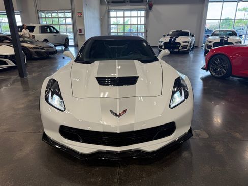 Used 2016 Chevrolet Corvette Z06 w/ 3LZ Preferred Equipment Group RWD image 4
