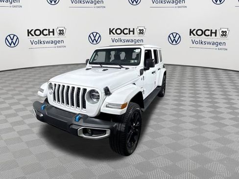 Used 2022 Jeep Wrangler Unlimited Sahara w/ Cold Weather Group image 4